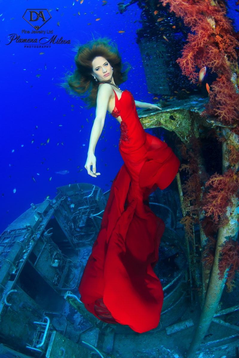The Red Sea goddess woman