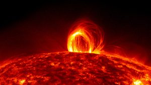 Ha 4,6 miliardi di anni ma non li dimostra: il Sole