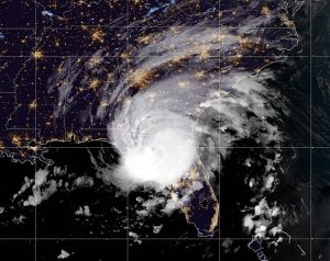 Il numero degli uragani atlantici sta aumentando: cosa sta succedendo?