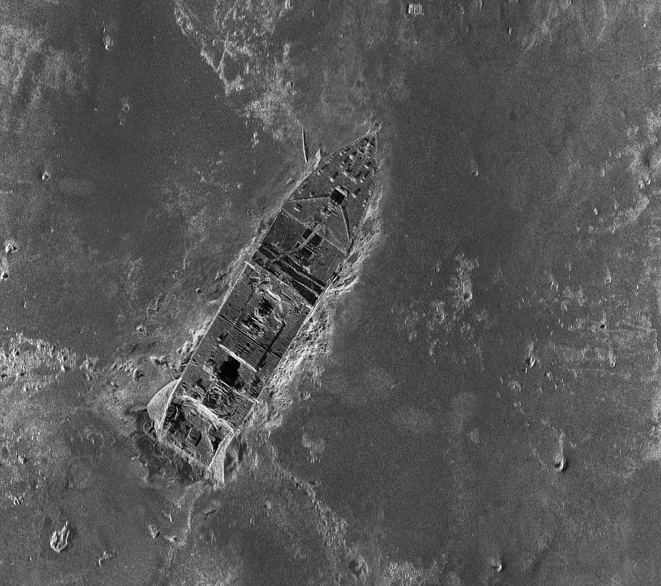 Questa immagine ha l'attributo alt vuoto; il nome del file è titanic-bottom.jpg