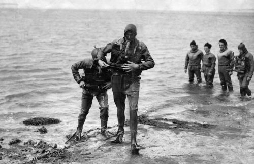 L’incredibile lavoro svolto dai reparti di demolizione subacquea durante lo sbarco in Normandia