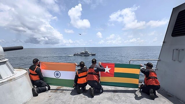 Questa immagine ha l'attributo alt vuoto; il nome del file è INS_Sumedha_undertook_Maritime_Partnership_Exercise_with_Togolese_patrol_vesssel_Oti_in_the_Gulf_of_Guinea_on_20_October_2023_-_3.jpg