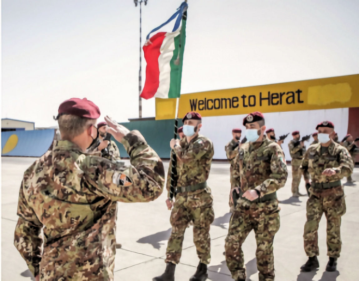 IL-RIENTRO-DELLA-BANDIER-DI-GUERRA-30-GIU-2021-AFGHANISTAN-300x235