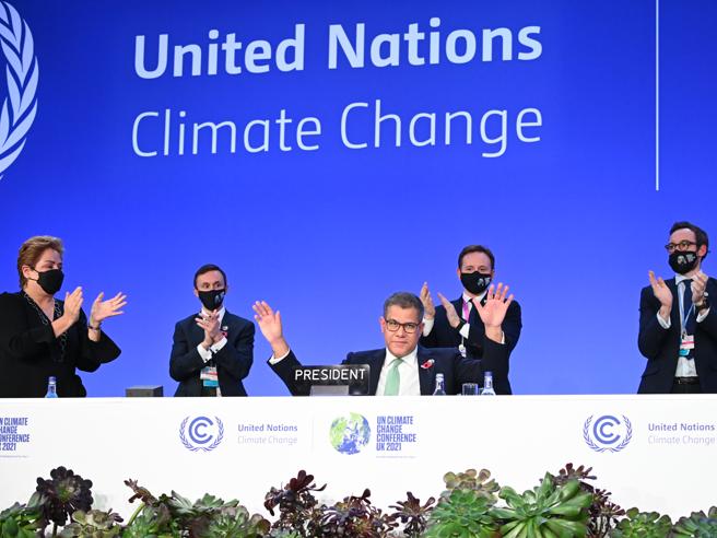 Questa immagine ha l'attributo alt vuoto; il nome del file è cop-26.jpg