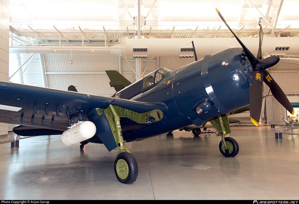 Questa immagine ha l'attributo alt vuoto; il nome del file è S2C-5-Helldiver-USN-NAVY-1024x697.jpeg