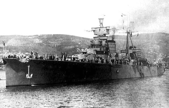 Questa immagine ha l'attributo alt vuoto; il nome del file è Trieste3-primi-anni-30-world-war.co_.uk_.png