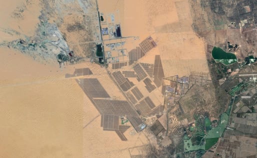 Questa immagine ha l'attributo alt vuoto; il nome del file è http___cdn.cnn_.com_cnnnext_dam_assets_190417100016-tengger-desert-solar-park-clean.jpg