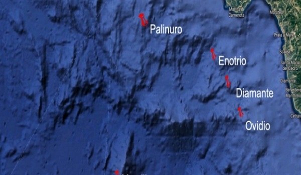 Questa immagine ha l'attributo alt vuoto; il nome del file è ovidi-enotrio-vulcani.jpg