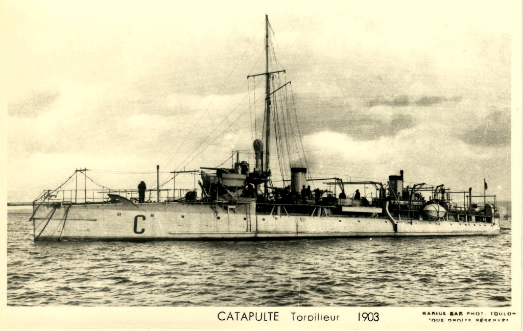 Questa immagine ha l'attributo alt vuoto; il nome del file è MARINA-FRANCESE-FS-Catapulte-Catapult108.jpg