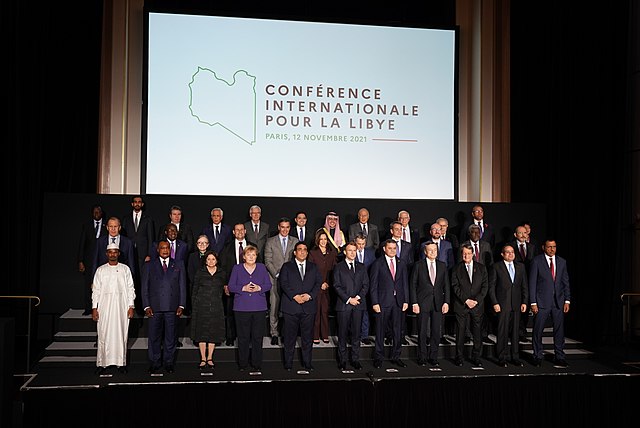 Questa immagine ha l'attributo alt vuoto; il nome del file è GEOPOLITICA-LIBIA-Kamala_Harris_participating_the_2021_Paris_Conference_on_Libya_2.jpg