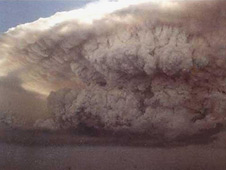 Questa immagine ha l'attributo alt vuoto; il nome del file è NASA-PIROCUMULI-490635main_pyrocb-226.jpg