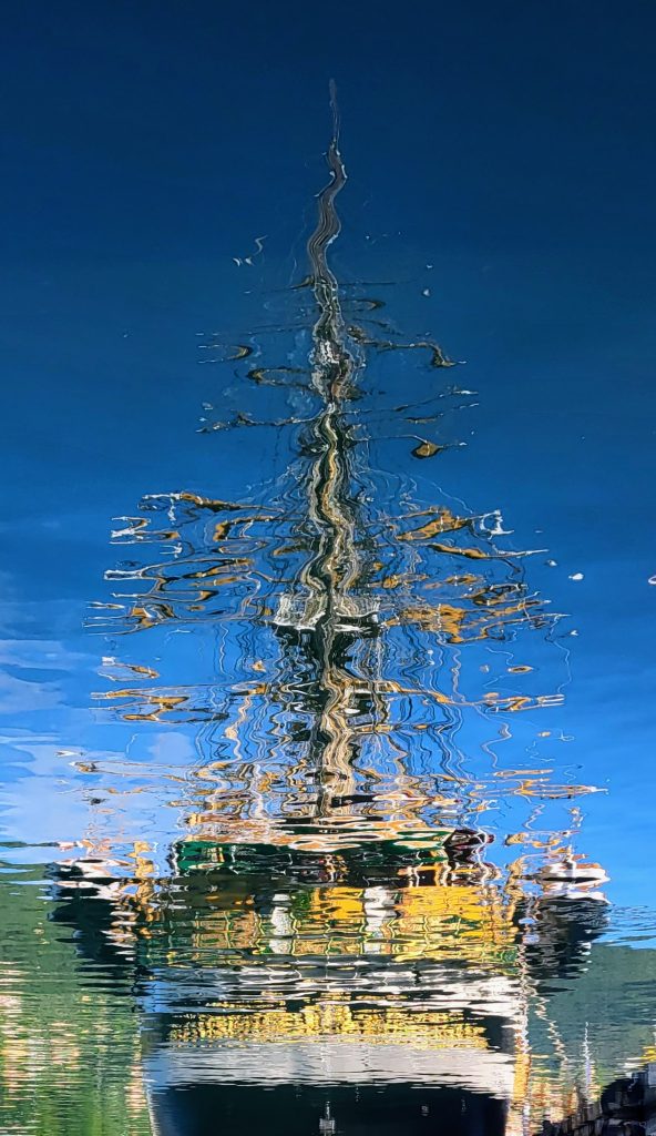 Questa immagine ha l'attributo alt vuoto; il nome del file è sea17-592x1024.jpg