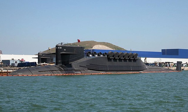 Questa immagine ha l'attributo alt vuoto; il nome del file è MARINA-CINA-640px-Jin_Type_094_Class_Ballistic_Missile_Submarine.jpeg