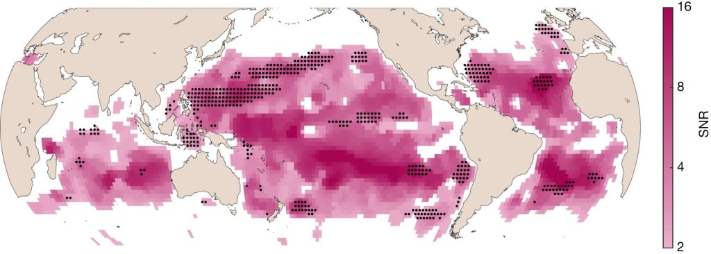 Questa immagine ha l'attributo alt vuoto; il nome del file è Map-of-locations-where-the-ocean-colour-trend-SNR-is-higher-than-2-for-a-20-year-annual-time-series-1024x366.jpg