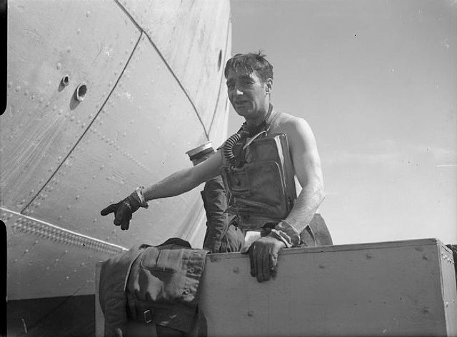 Questa immagine ha l'attributo alt vuoto; il nome del file è STORIA-NAVALE-UK-CRABB-The_Royal_Navy_during_the_Second_World_War_A23261.jpg