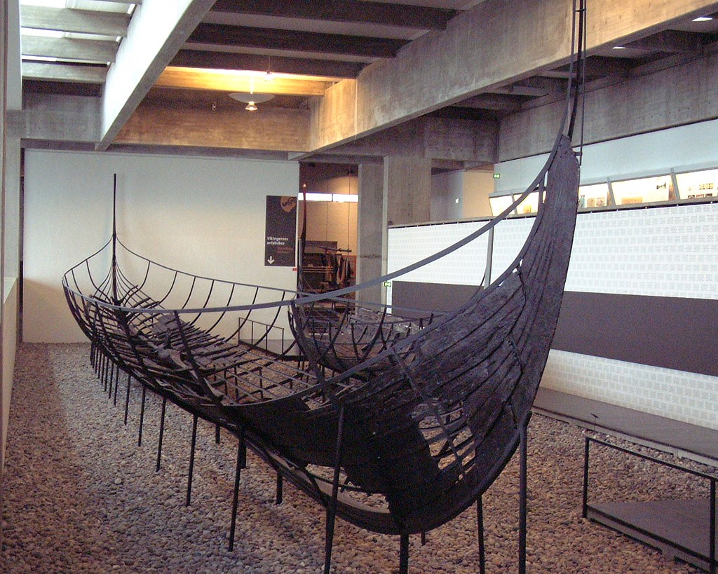 Questa immagine ha l'attributo alt vuoto; il nome del file è ARCHEO-VICHINGHI-NAVI-Skuldelev_II.jpg