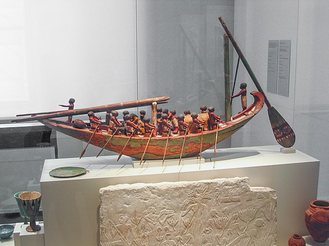Questa immagine ha l'attributo alt vuoto; il nome del file è ARCHEOLOGIA-EGITTO-Egyptian_boat_model_ca._1900BC.jpg