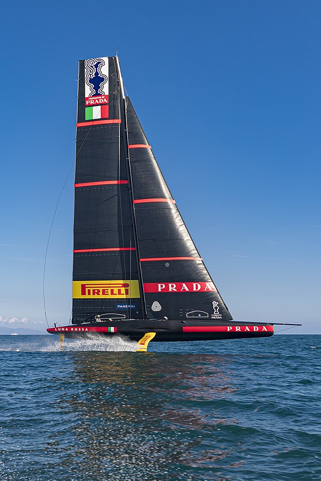 Questa immagine ha l'attributo alt vuoto; il nome del file è VELA-Luna-rossa-prada-pirelli-vela.jpg