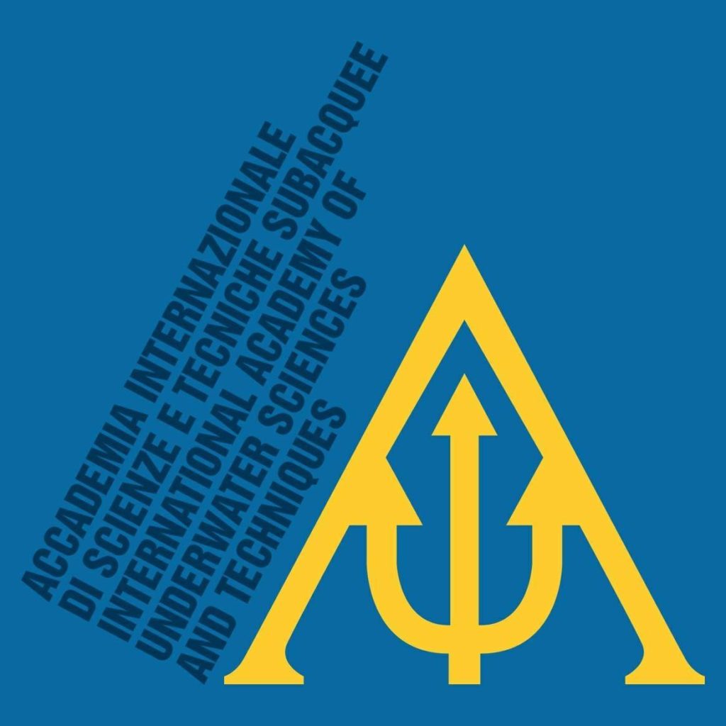 Questa immagine ha l'attributo alt vuoto; il nome del file è ACCADEMIA-DELLE-SCIENZE-E-TECNICHE-SUBACQUEE-1024x1024.jpg