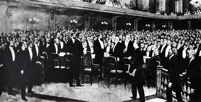 Questa immagine ha l'attributo alt vuoto; il nome del file è ISRAELE-THEODOR_HERZL_AT_THE_FIRST_ZIONIST_CONGRESS_IN_BASEL_ON_25.8.1897._%D7%AA%D7%90%D7%95%D7%93%D7%95%D7%A8_%D7%94%D7%A8%D7%A6%D7%9C_%D7%91%D7%A7%D7%95%D7%A0%D7%92%D7%A8%D7%A1_%D7%94%D7%A6%D7%99%D7%95%D7%A0%D7%99_%D7%94%D7%A8%D7%90%D7%A9%D7%95%D7%9F_-_1897.8.25D443-027.jpg