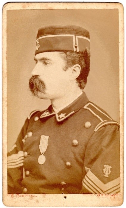 Questa immagine ha l'attributo alt vuoto; il nome del file è capo-musica-regia-marina.jpg