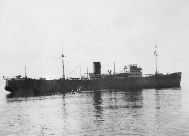 Questa immagine ha l'attributo alt vuoto; il nome del file è MARIN-ATEDESCA-Pinguin_Indian_Ocean_1941.jpg