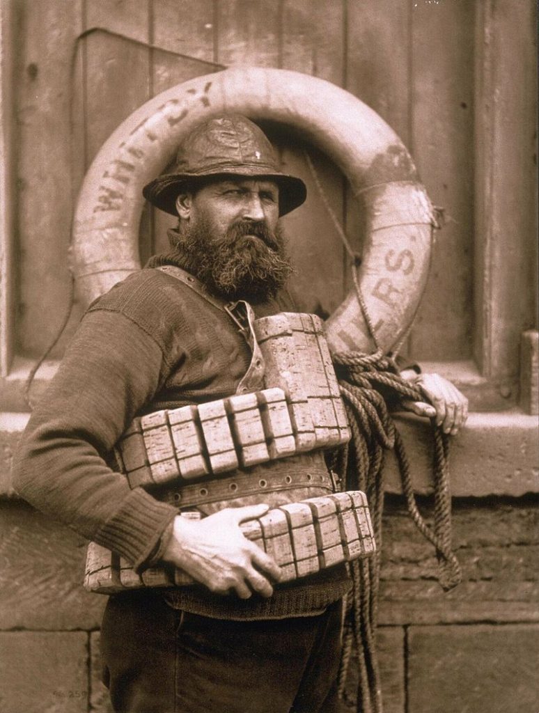 Questa immagine ha l'attributo alt vuoto; il nome del file è FREEMAN-CORK-LIFE-BOATSutcliffe12-774x1024.jpg