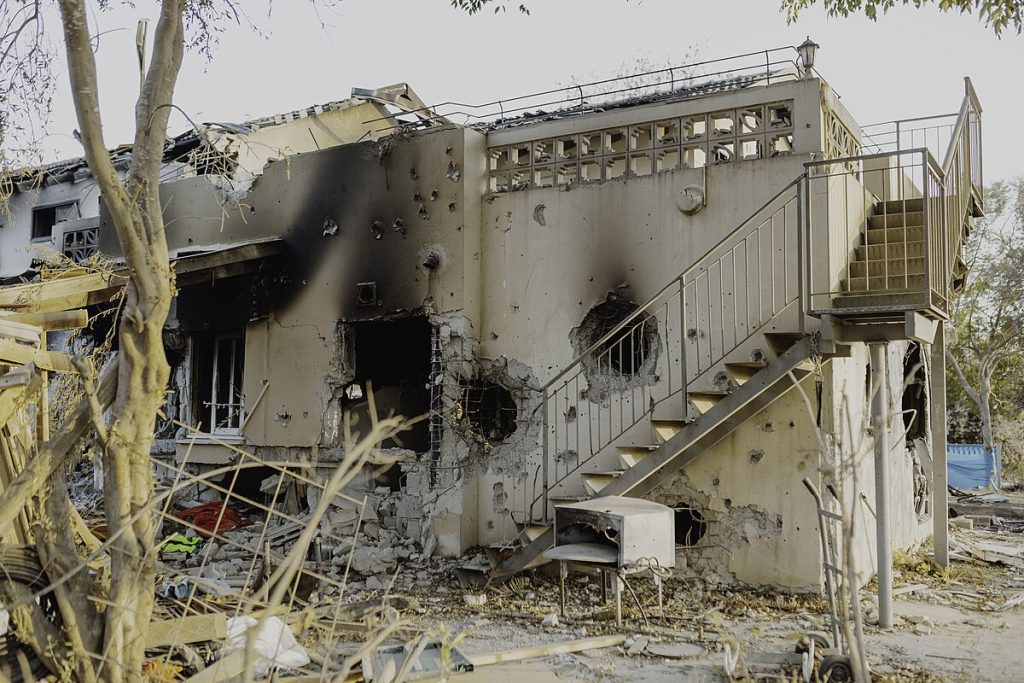 Questa immagine ha l'attributo alt vuoto; il nome del file è ISRAELE-Disaster_Victim_Identification_after_2023_Hamas_attack_on_Israel_ZAKA117-1024x683.jpg