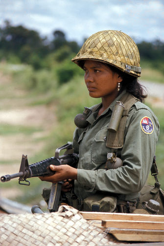 Questa immagine ha l'attributo alt vuoto; il nome del file è ROSSI-001GAR00460.jpg