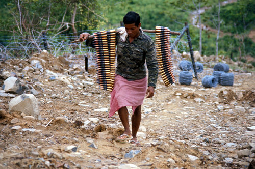 Questa immagine ha l'attributo alt vuoto; il nome del file è rossi-001GAR00188.jpg