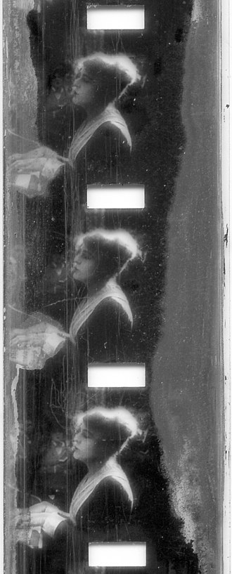 Questa immagine ha l'attributo alt vuoto; il nome del file è CINEMA-Pathe-330px-9-5_cine_film.jpg