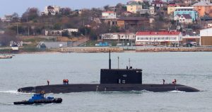 MARINa RUSSA Russia-KILO-Submarine-Sevastopol