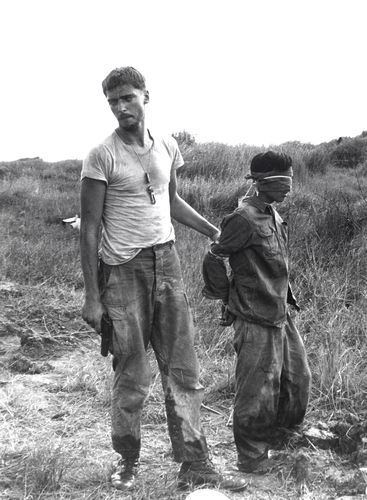 Questa immagine ha l'attributo alt vuoto; il nome del file è MEADE-RIVER-001GAR00870.jpg