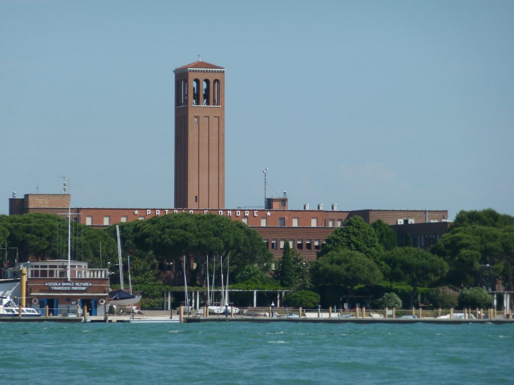 Questa immagine ha l'attributo alt vuoto; il nome del file è Naval_school_morosini-1024x768.jpg