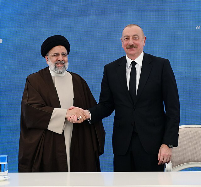 Questa immagine ha l'attributo alt vuoto; il nome del file è IRAN-Ebrahim_Raisi_and_Ilham_Aliyev_2024_-_03.jpg