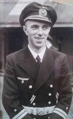 Questa immagine ha l'attributo alt vuoto; il nome del file è Oberleutnant-zur-See-Walter-Sitek.jpg