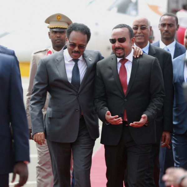 Questa immagine ha l'attributo alt vuoto; il nome del file è President_Farmaajo_with_Abiy_Ahmed.jpg