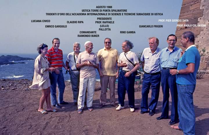 Questa immagine ha l'attributo alt vuoto; il nome del file è tridenti-doro-ripa-colantoni.jpg