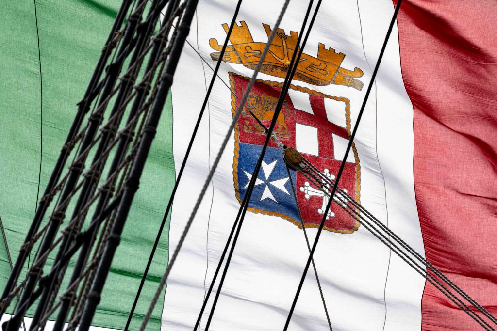 Questa immagine ha l'attributo alt vuoto; il nome del file è 20240821-Nave-Vespucci-Incontro-Cavour-Alpino-_LAP3318-1024x683.jpg