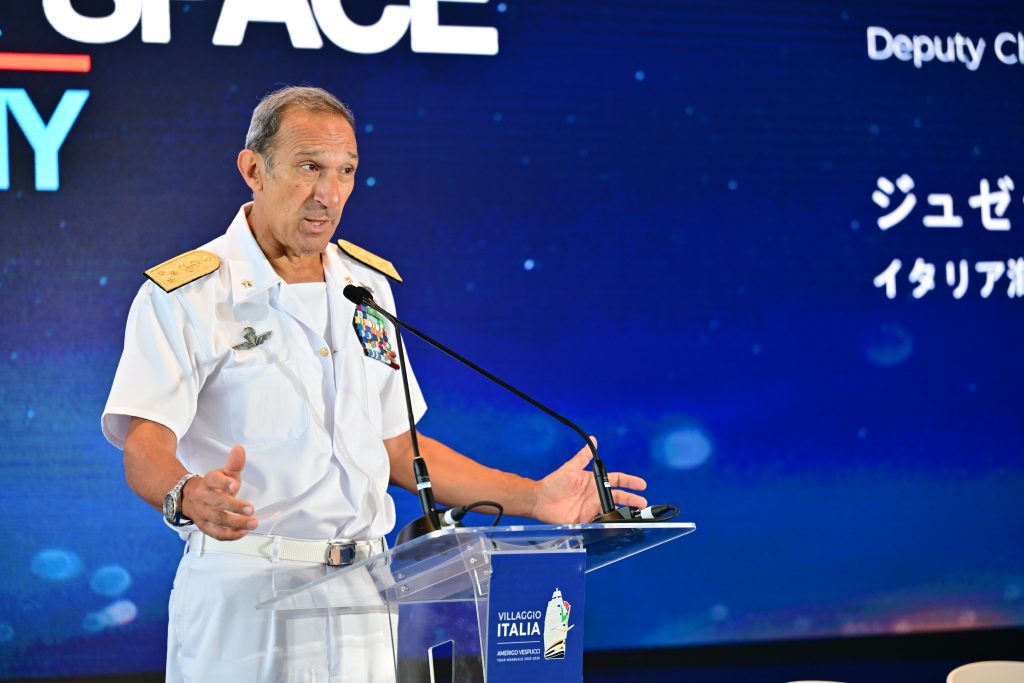 Questa immagine ha l'attributo alt vuoto; il nome del file è Sottocapo-di-Stato-Maggiore-della-Marina-Militare-ammiraglio-di-squadra-Giuseppe-Berutti-Bergotto-1024x683.jpg