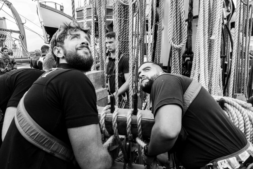 Questa immagine ha l'attributo alt vuoto; il nome del file è 20240821-Nave-Vespucci-Incontro-Cavour-Alpino-_LAP7488-1024x683.jpg