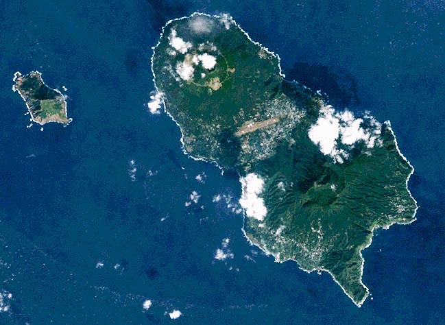 Questa immagine ha l'attributo alt vuoto; il nome del file è Landsat_Hachijojima_Island.jpg