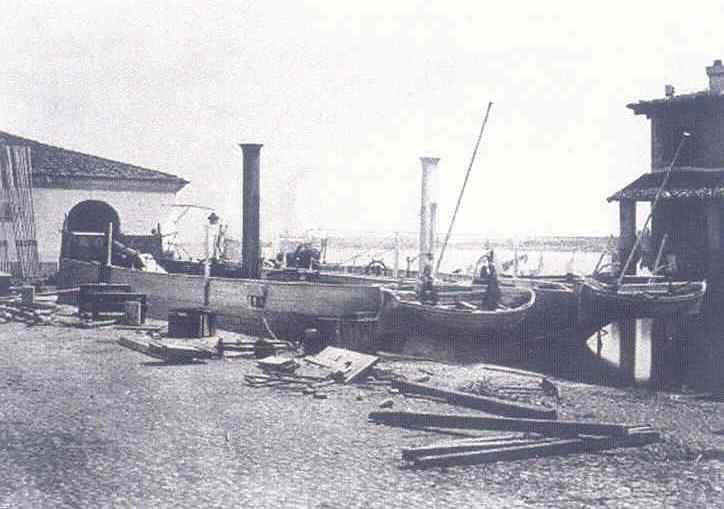 Questa immagine ha l'attributo alt vuoto; il nome del file è cannoniere-del-Garda.jpg