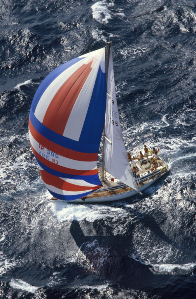 Questa immagine ha l'attributo alt vuoto; il nome del file è e50ad348085ec7af-672x1024.jpg