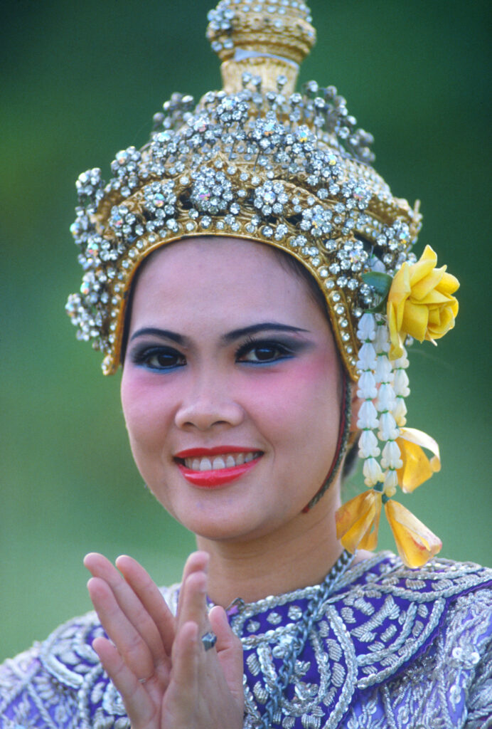 Questa immagine ha l'attributo alt vuoto; il nome del file è 006GAR17670-692x1024.jpg