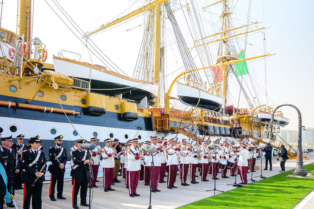 Questa immagine ha l'attributo alt vuoto; il nome del file è Tour-Mondiale-Vespucci-Villaggio-Italia-Doha-1.jpg