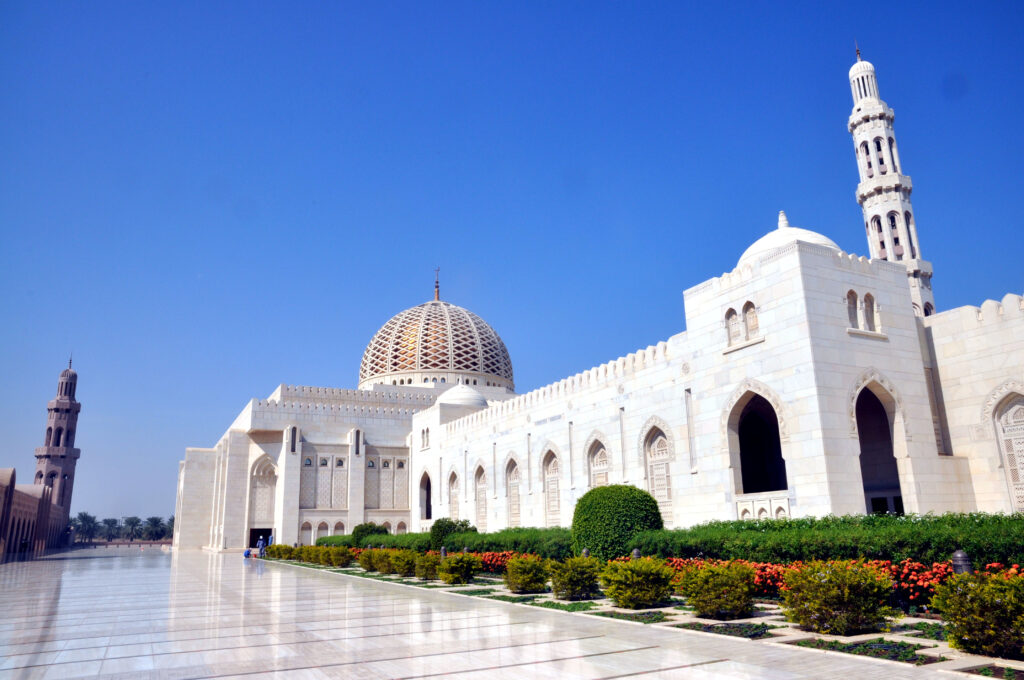 Questa immagine ha l'attributo alt vuoto; il nome del file è al-basoosa-Oman-149-1024x680.jpg