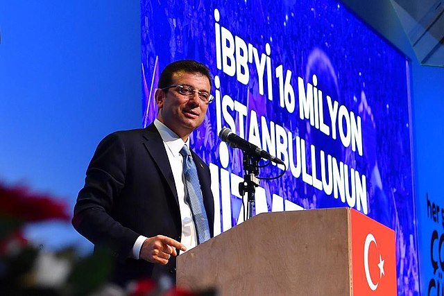 Questa immagine ha l'attributo alt vuoto; il nome del file è 640px-Ekrem_Imamoglu_20190522_2.jpg