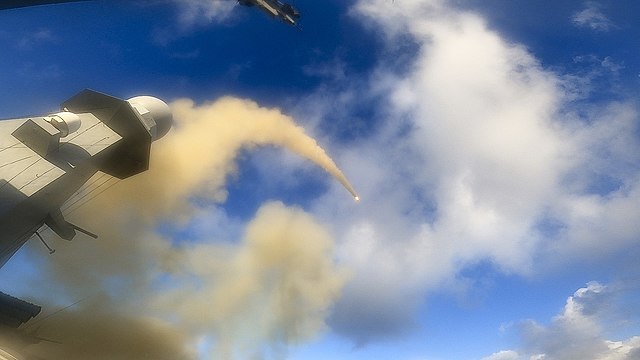 Questa immagine ha l'attributo alt vuoto; il nome del file è French_Frigate_Forbin_participates_in_Formidable_Shield_2021_-_6665643.jpg