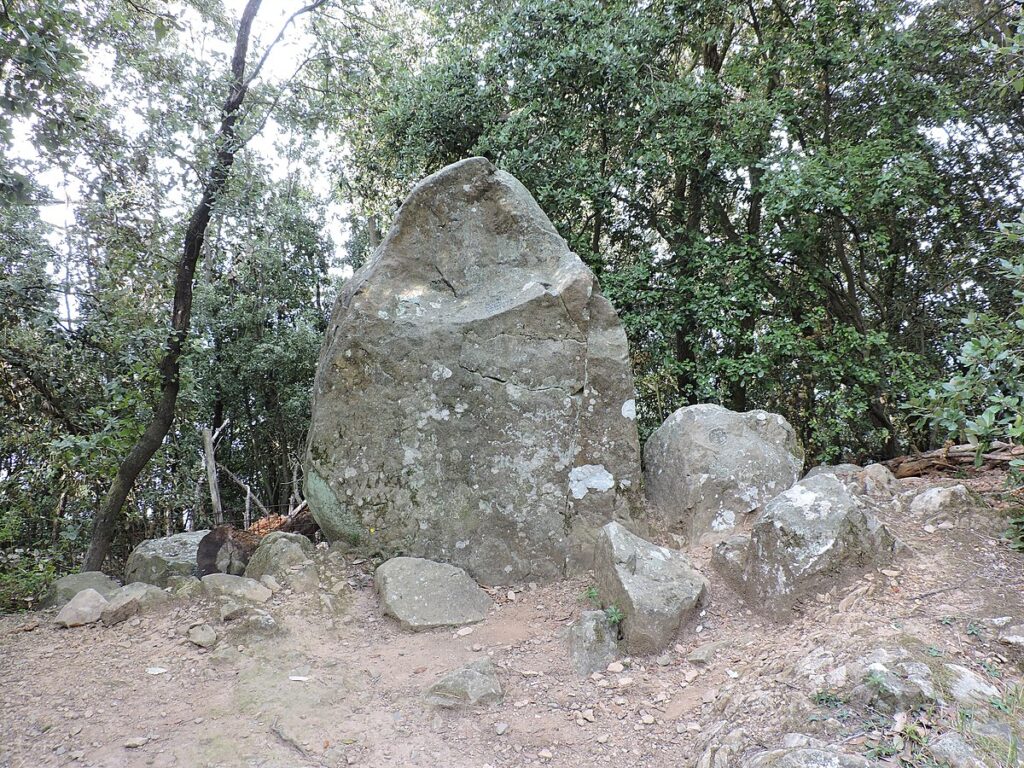 Questa immagine ha l'attributo alt vuoto; il nome del file è La_Spezia_Tramonti_Menhir_del_Diavolo-1024x768.jpg